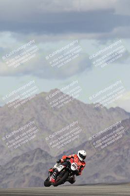 media/Nov-16-2025-Race Pace (Sun) [[8c5fa54630]]/Verified Riders/5-Turn 9 (1135am)/